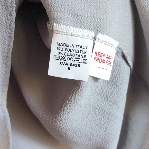 NWOT Boohoo Woven Frill Sleeve & Neck Blouse Grey Top - Picture 5 of 7